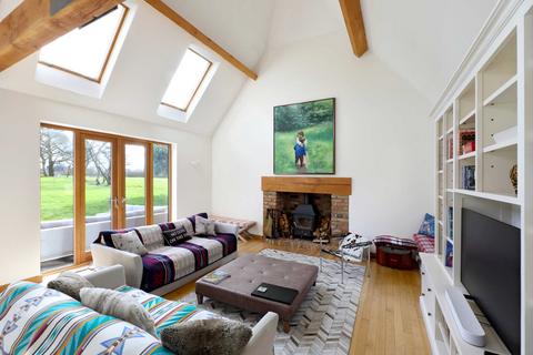 112 Chalfont Road, Seer Green, Beaconsfield, HP9 2QP
