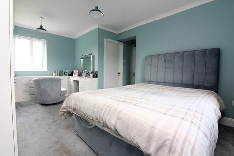 1 Addington Close, Henlow, SG16 6LX