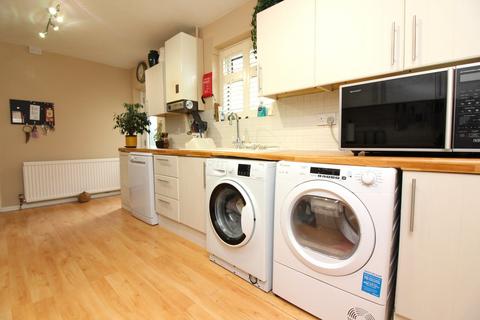 6 Carters Way, Arlesey, SG15 6UG