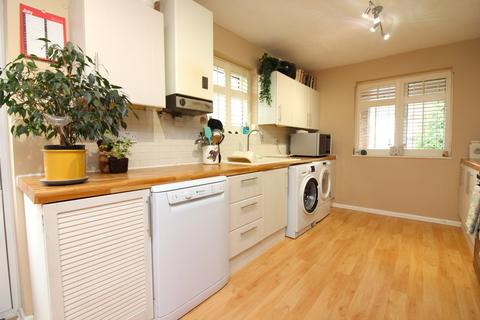 6 Carters Way, Arlesey, SG15 6UG
