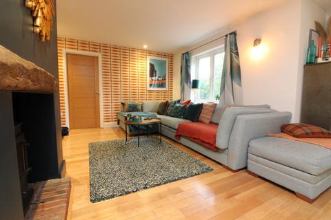 7 Old Barn Close, Henlow, SG16 6NL