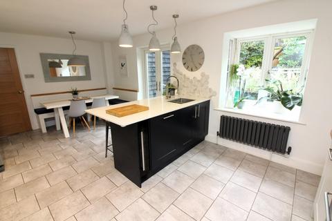 7 Old Barn Close, Henlow, SG16 6NL