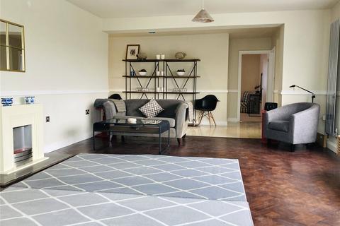 3 bedroom bungalow to rent, Thurnham Lane, Thurnham, Maidstone, Kent, ME14