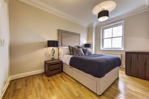 2 bedroom flat to rent, SOMERSET COURT, LEXHAM GARDENS, London, W8