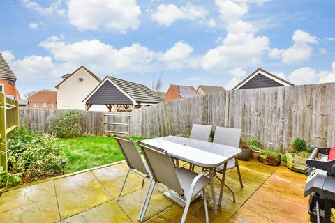 15 Arable Drive, Whitfield, Dover, CT16 3FE