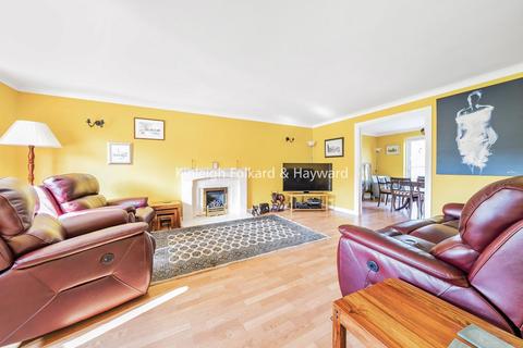 1 Hanover Drive, Chislehurst, BR7 6TA