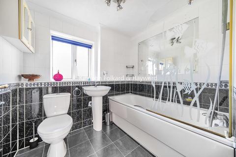 1 Hanover Drive, Chislehurst, BR7 6TA