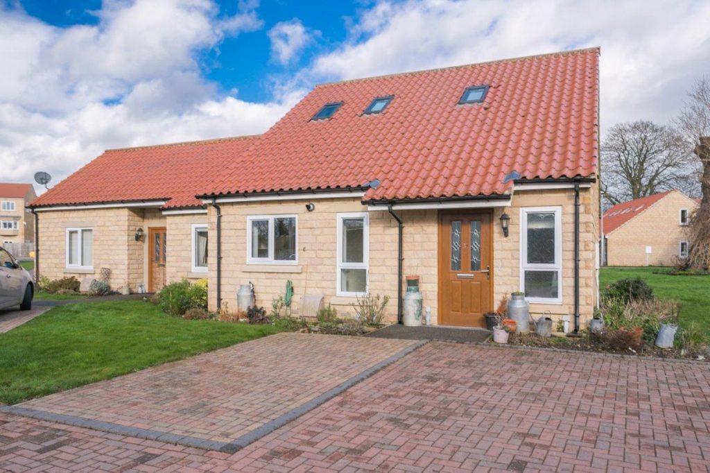 Mickle Hill, Pickering 2 bed bungalow for sale £315,000