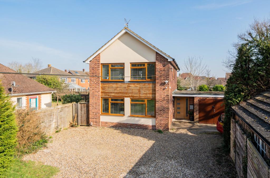 Shinfield Road, Shinfield, Reading 4 bed detached house for sale £750,000