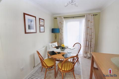 132 Ivel Road, Shefford, SG17 5UE