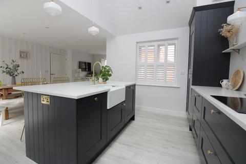 3 Norman Croft, Shefford, SG17 5GL