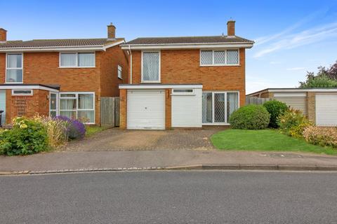 3 Birch Close, Clifton, Shefford, SG17 5QY