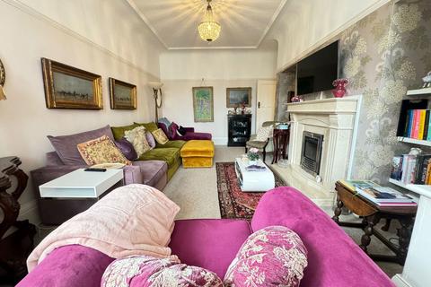 15 Arnside Road, Southport, PR9 0QX