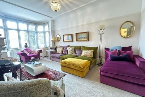 15 Arnside Road, Southport, PR9 0QX