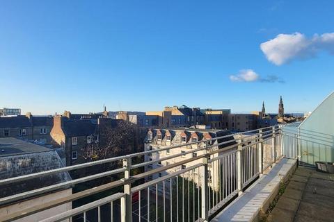 2 bedroom flat to rent, Gardner's Crescent , Edinburgh EH3