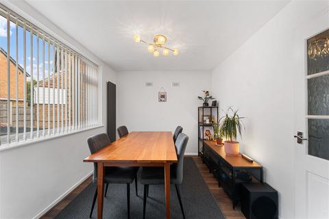 5 Belper Crescent, Carlton, Nottingham, NG4 3RQ