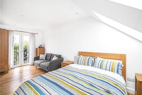 11 Melrose Avenue, Twickenham, TW2 7JE
