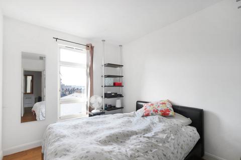 undefined, Fairfield Road, Bow