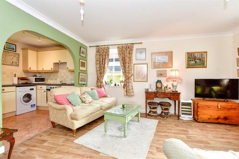 2 bedroom ground floor maisonette for sale, Newland Gardens, Arundel, West Sussex