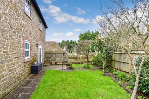 2 bedroom ground floor maisonette for sale, Newland Gardens, Arundel, West Sussex