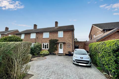 3 bedroom semi-detached house for sale, Southfields, Letchworth Garden City, SG6