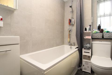 14 Sanderling Close, Letchworth Garden City, SG6 4HY