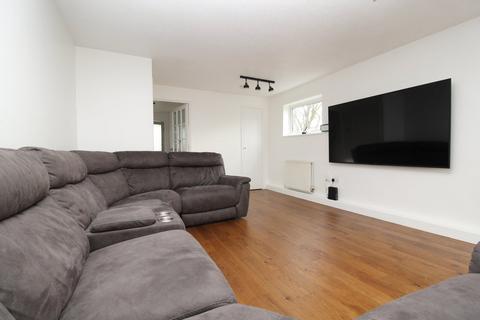 134 Howard Drive, Letchworth Garden City, SG6 2DE