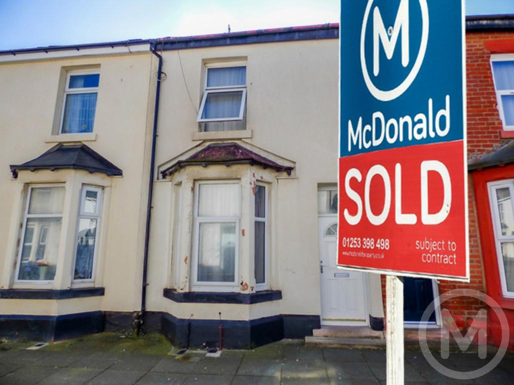 Belmont Avenue, Blackpool, Lancashire 3 bed terraced house for sale £