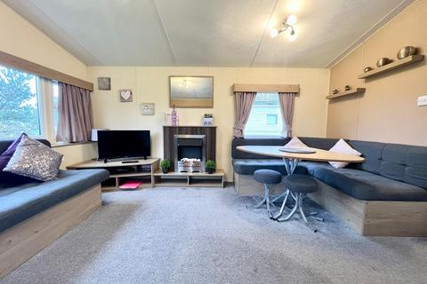 3 bedroom static caravan for sale, Kingfisher Court, Tattershall Lakes LN4