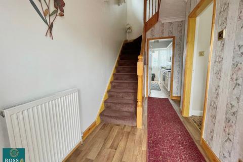 98 Cross Lane, Royston, Barnsley, S71 4AR