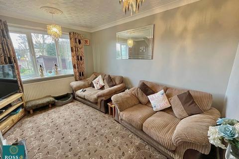 98 Cross Lane, Royston, Barnsley, S71 4AR