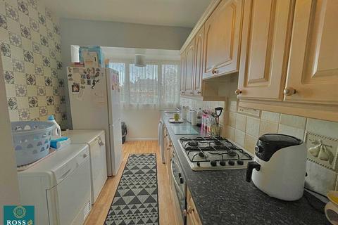 98 Cross Lane, Royston, Barnsley, S71 4AR