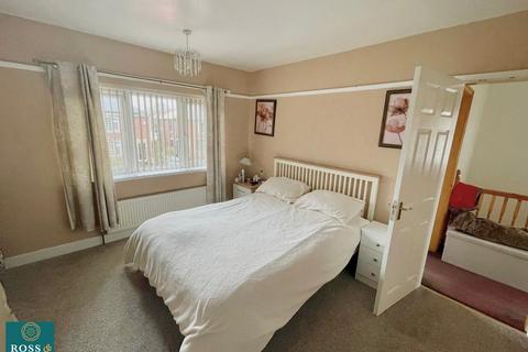 98 Cross Lane, Royston, Barnsley, S71 4AR