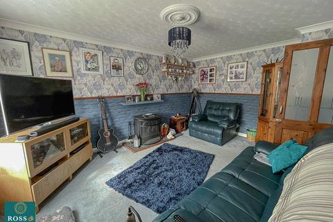 4 Cropton Road, Royston, Barnsley, S71 4JJ