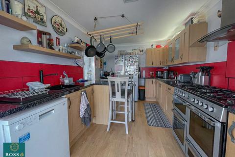 4 Cropton Road, Royston, Barnsley, S71 4JJ