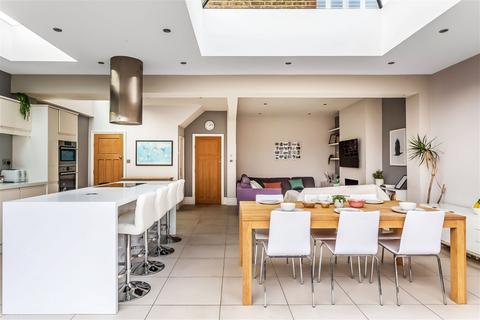 43 Malden Hill Gardens, New Malden, KT3 4HS