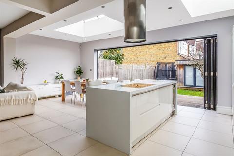 43 Malden Hill Gardens, New Malden, KT3 4HS