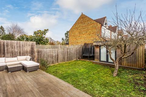 43 Malden Hill Gardens, New Malden, KT3 4HS