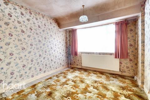 3 bedroom semi-detached house for sale - Monmouth Road, Hayes