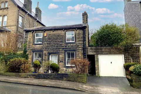 3 bedroom detached house for sale - Bolton Road, Silsden, Keighley, West Yorkshire, BD20 0JY