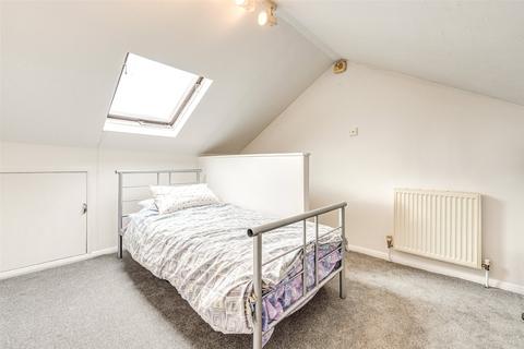 7 Cobden Road, Worthing, BN11 4BD