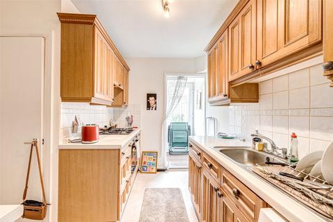 7 Cobden Road, Worthing, BN11 4BD