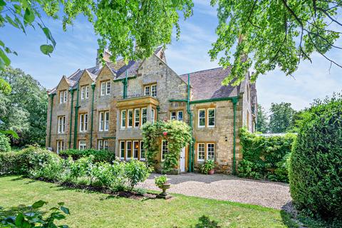 4 bedroom semi-detached house for sale, The Manor Moreton Pinkney, Northamptonshire, NN11 3SJ