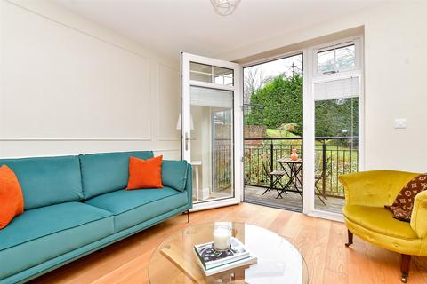 2 bedroom flat for sale, Woodcote Valley Road, Purley, Surrey