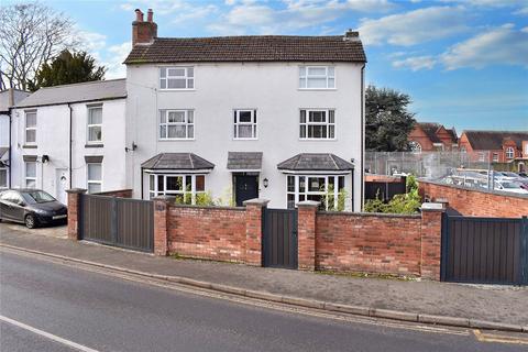 4 bedroom end of terrace house for sale, Worcester, Worcestershire WR1