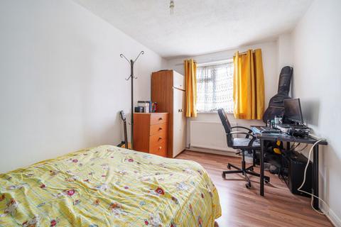 45 Penrhyn Crescent, London, E17 5BH