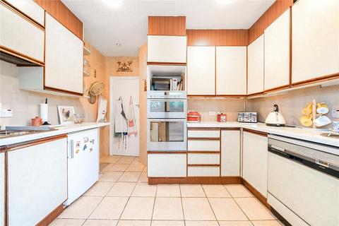 undefined, Howletts Lane, Ruislip HA4