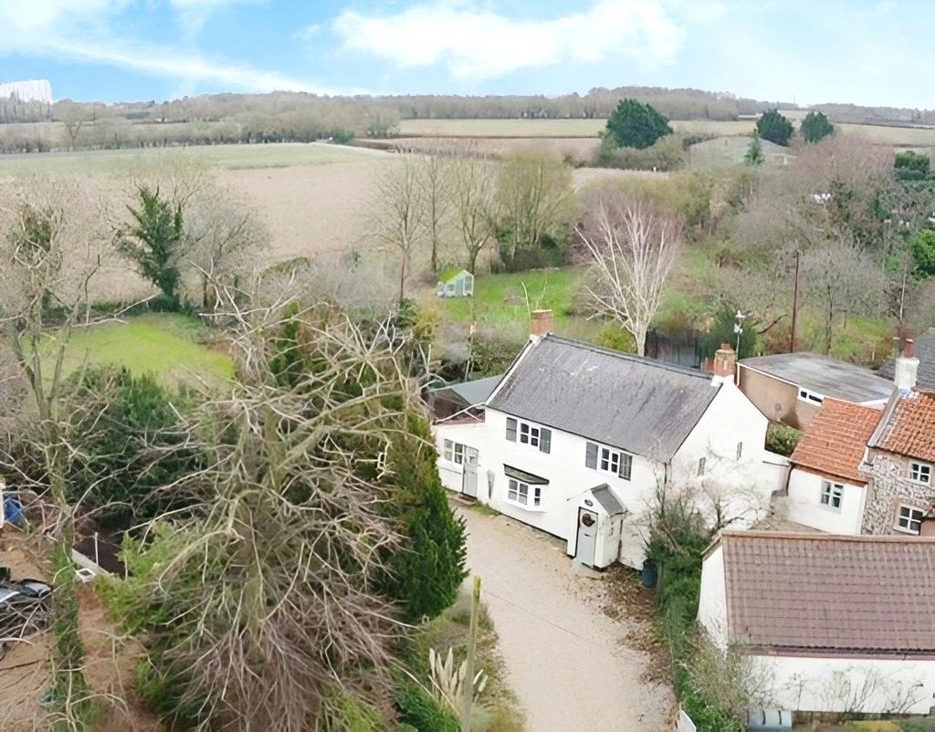 Welgate, Mattishall, Dereham... 3 bed detached house for sale £330,000