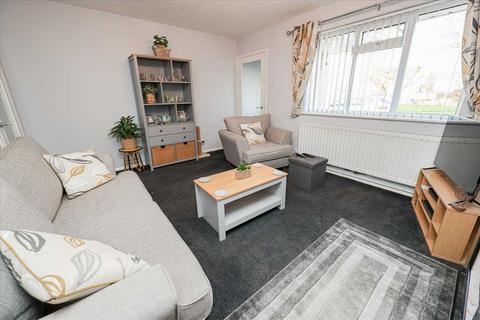 2 bedroom bungalow for sale - Montaigne Close, Lincoln