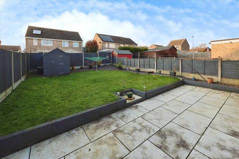 2 bedroom bungalow for sale, Montaigne Close, Lincoln